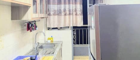 Apartment, 2 Bedrooms, Smoking, Balcony | Private kitchen