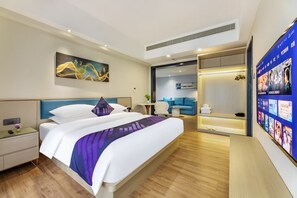 Bureau, espace de travail pour ordinateur portable, rideaux occultants