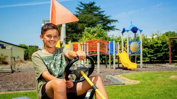 Children’s play area – outdoor