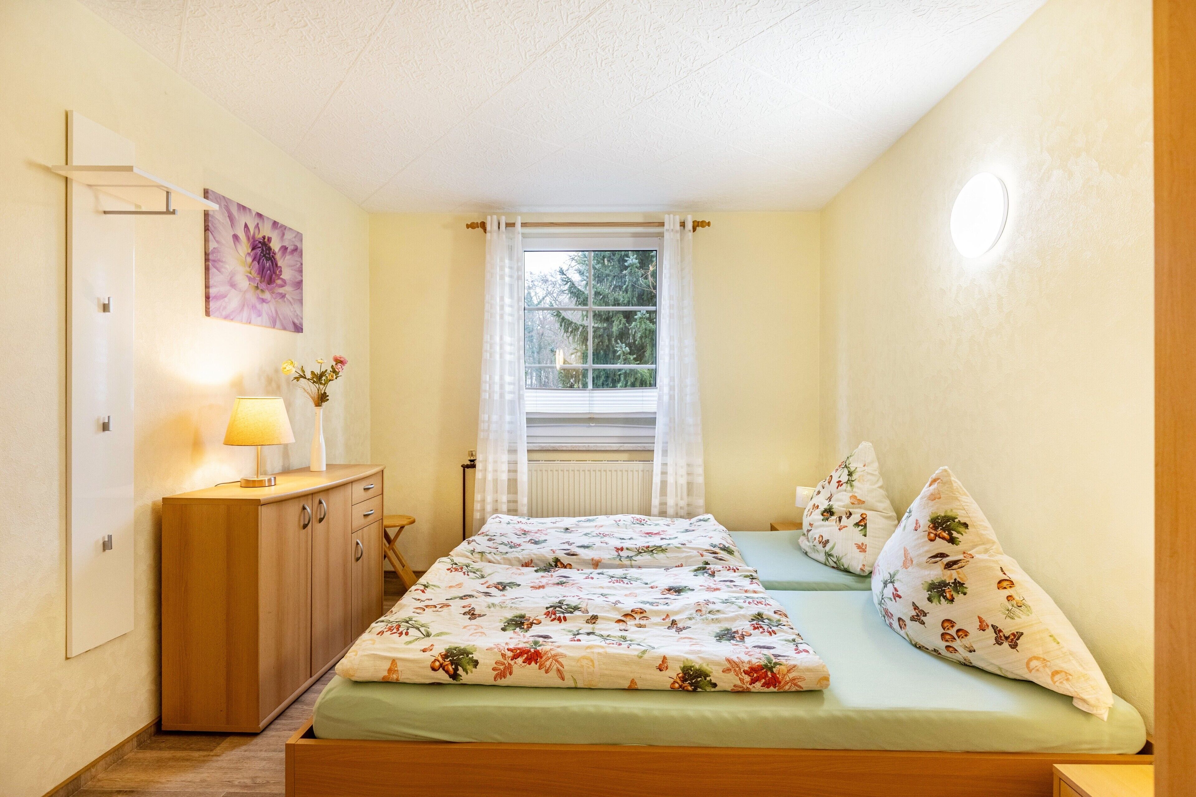 2 bedrooms, WiFi, bed sheets