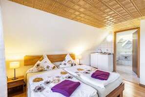 3 bedrooms, WiFi, bed sheets - Apartment 'Für Monteure' with Wi-Fi (Templin)