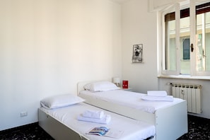 3 bedrooms, free WiFi, bed sheets