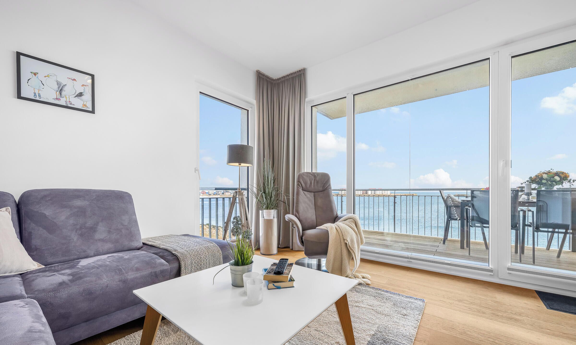 TV, fireplace, table tennis