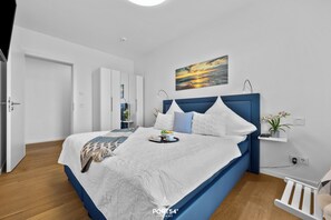 2 bedrooms, iron/ironing board, travel crib, free WiFi - Portus - Sea view, balcony, barbecue, walk-in shower, fireplace (Olpenitz)