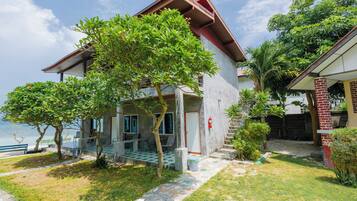 Deluxe Triple Room | Free WiFi