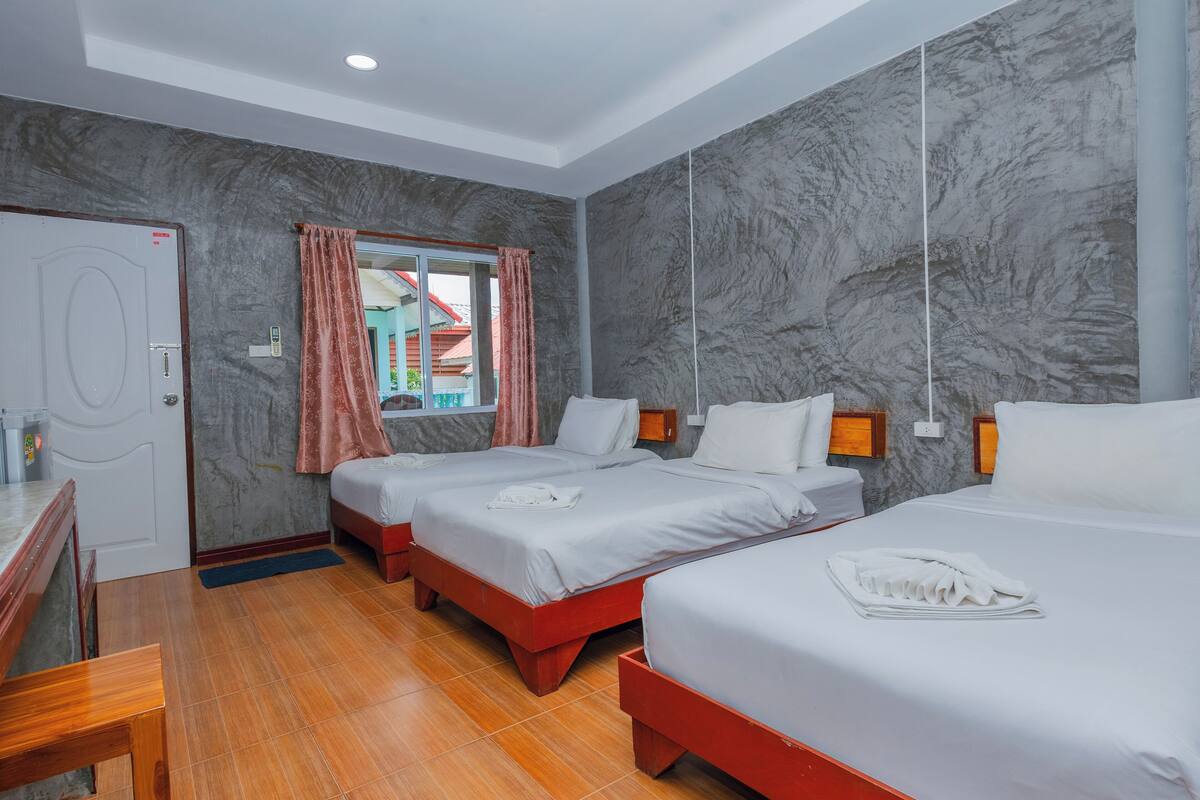 Quarto triplo luxo | Wi-Fi de cortesia