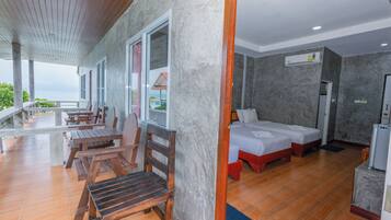 Deluxe Triple Room | Free WiFi