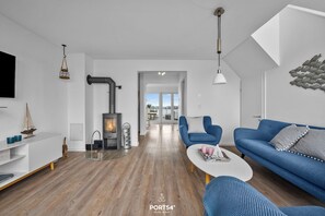 TV, fireplace, DVD player, stereo - Morning light - duplex apartment, terrace, infrared sauna, bathtub, shower (Olpenitz)