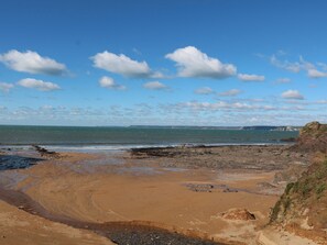 Beach nearby - Surf View (Kingsbridge)
