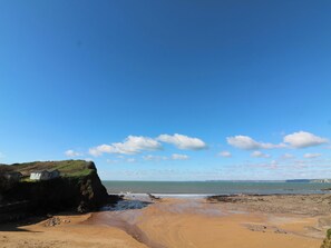 Beach nearby - Surf View (Kingsbridge)