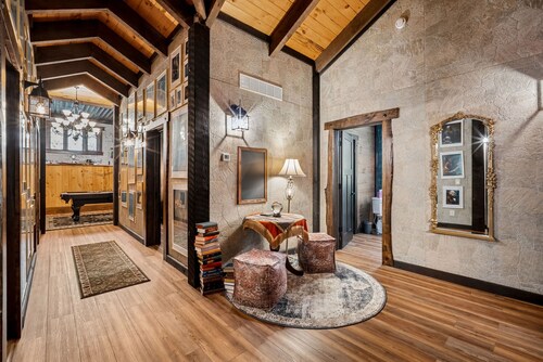 Enchanting Castle Stay | Wizard Inspired 4BR - Sleeps 12
