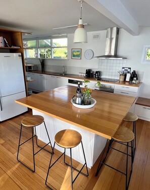 Microwave, oven, stovetop, dishwasher