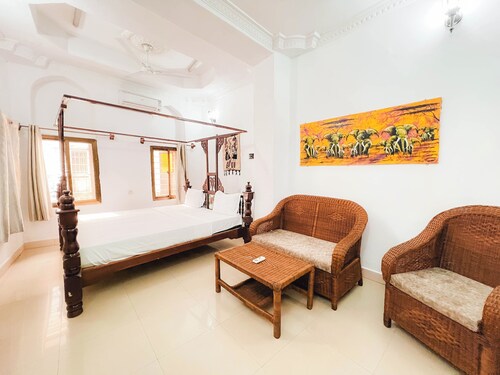 Charming 1-bedroom apartment in beautiful Zanzibar with AC and Free WIFI