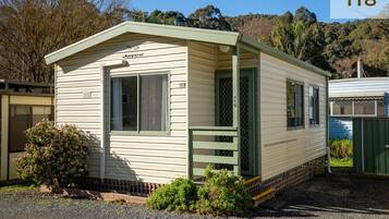 Park (#118) - 2 Bedroom Ensuite Cabin | Terrace/patio