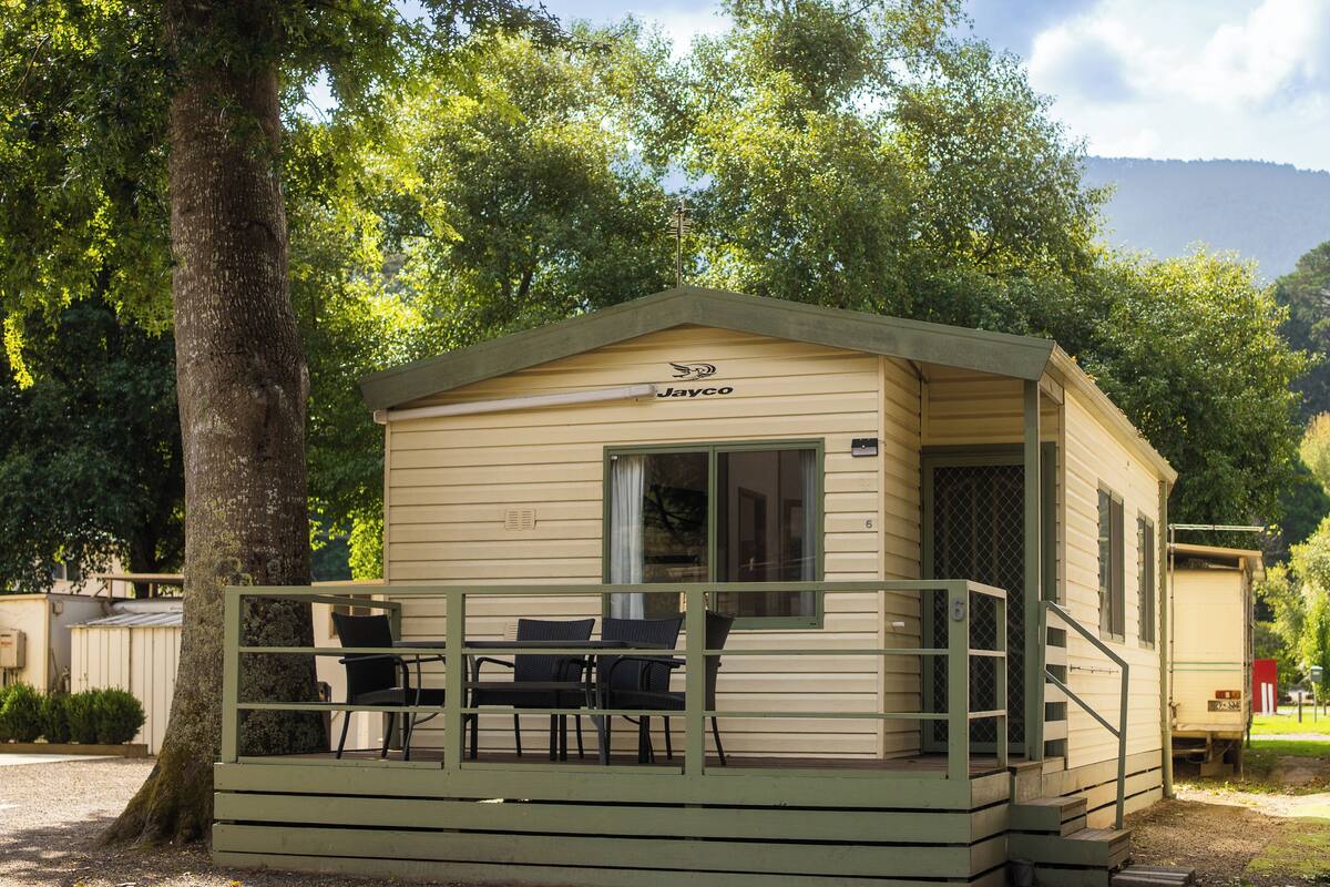 Park (#6) - 2 Bedroom Ensuite Cabin | Terrace/patio