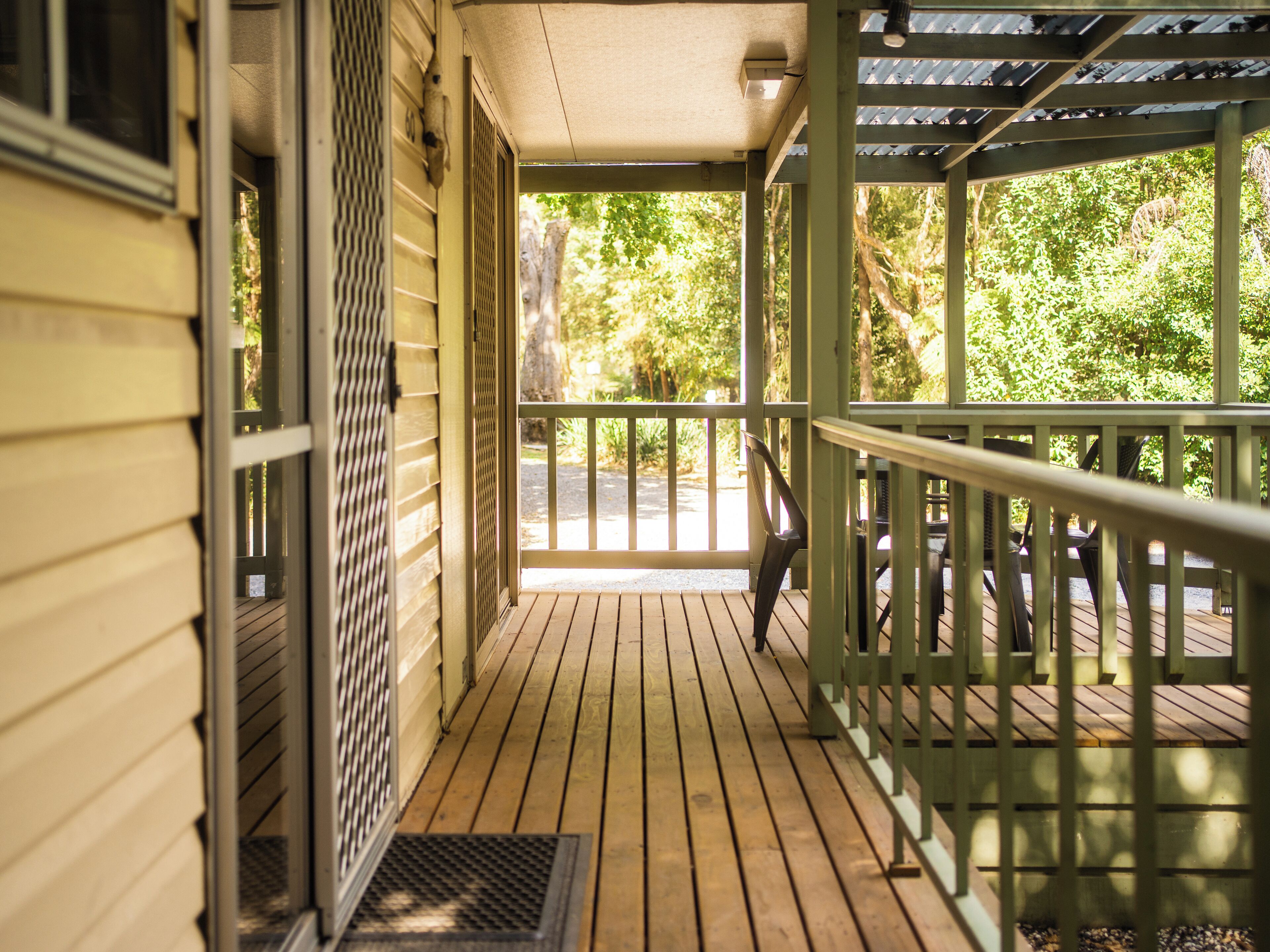 Park: 1 Bedroom Ensuite Cabin | Teres/patio