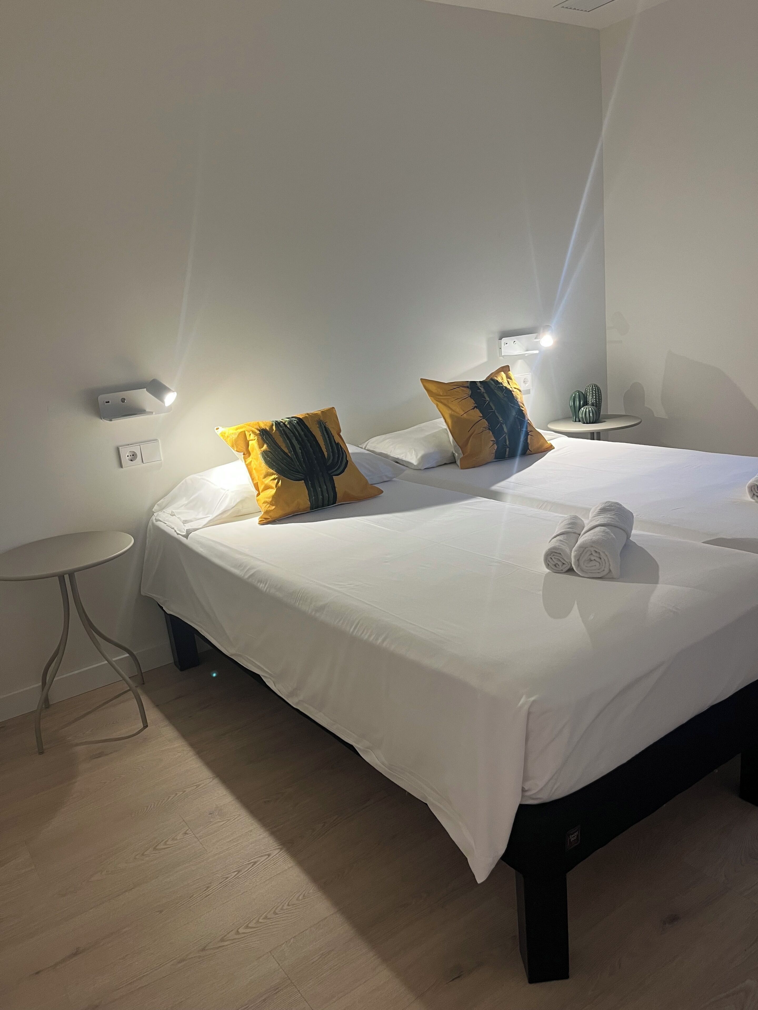 Blackout drapes, soundproofing, free WiFi