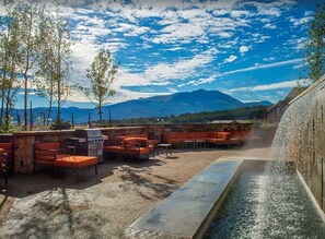 屋外ダイニングエリア