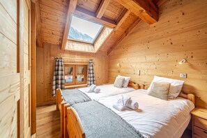 6 chambres, fer et planche à repasser, lit parapluie, Wi-Fi gratuit