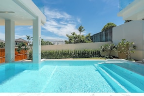 Outdoor pool - Brand New Top Of The Range Stunning V185 (Choeng Thale)
