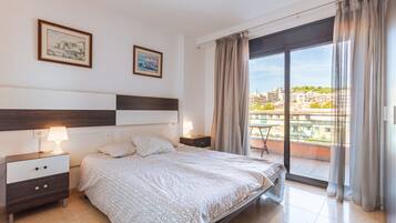 2 Schlafzimmer, Bügeleisen/Bügelbrett, WLAN, Bettwäsche