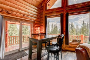 Dining - The Mountain Gem Chalet / Hot Tub • Luxe Log Retreat (Fairplay)