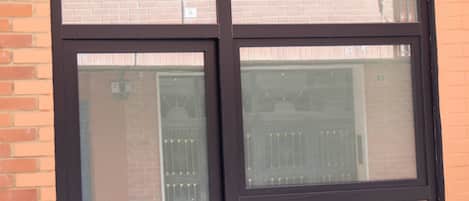 تفاصيل الفندق من الخارج