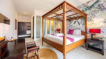 Superior Double Room, Garden View | Free WiFi, bed sheets