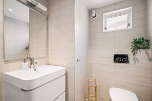 Hair dryer, towels, toilet paper