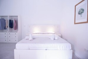 Iron/ironing board, free WiFi, bed sheets - Viveros 1 by Concept Flats (Valencia)