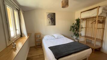 4 chambres, fer et planche Ă repasser, accĂšs Internet, draps fournis