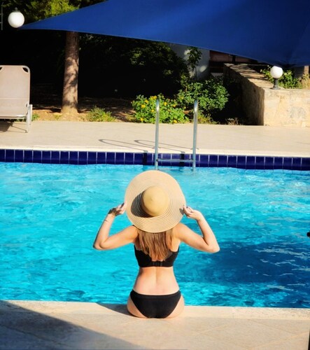 Villa 'Penelope - Luxury with A Soul' with Shared Pool, Wi-Fi and Air Conditioning