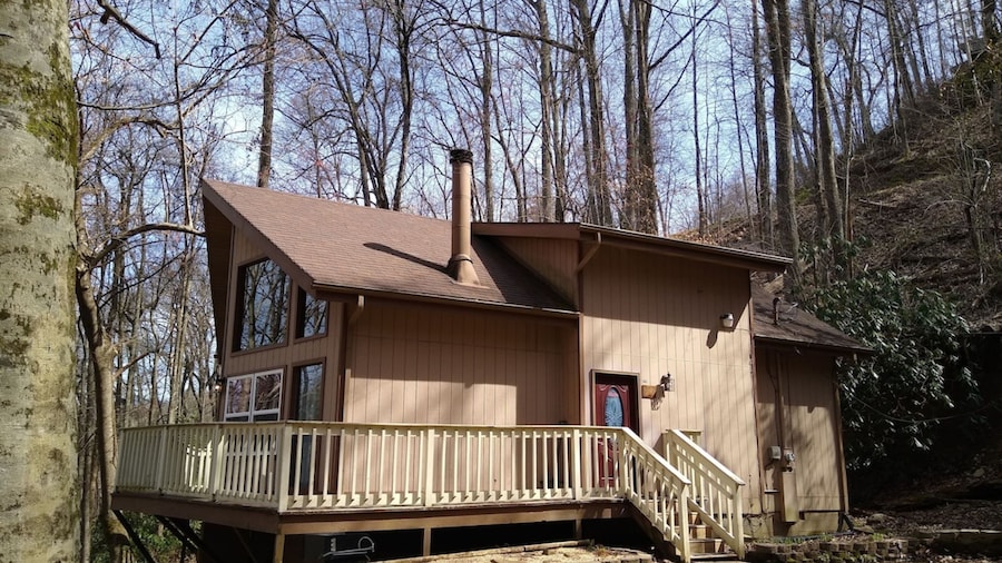 Shady Woods Retreat 3BR Chalet