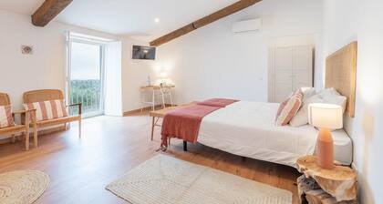 'Room 3' with Shared Pool