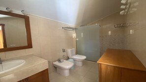 Shower, towels - CASA LAURA, BORBALAN (Valle Gran Rey)