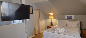 Muddy Creek Manor, Anthony Lakes Partner -10% off