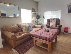 Televisie en een open haard