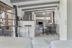 1 bedroom, iron/ironing board, WiFi, bed sheets - Beautiful House with Pool (Conil de la Frontera)