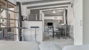 1 chambre, fer et planche Ă repasser, Wi-Fi, draps fournis