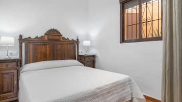 2 sovrum, strykjärn/strykbräda, wi-fi och sängkläder