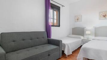 2 bedrooms, iron/ironing board, WiFi, bed sheets