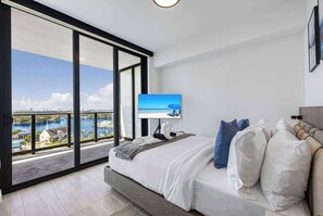2 slaapkamers, een strijkplank/strijkijzer, reisbedje, wifi