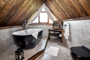 Domek 2 typu Deluxe z jacuzzi i widokiem na góry | Banheiro