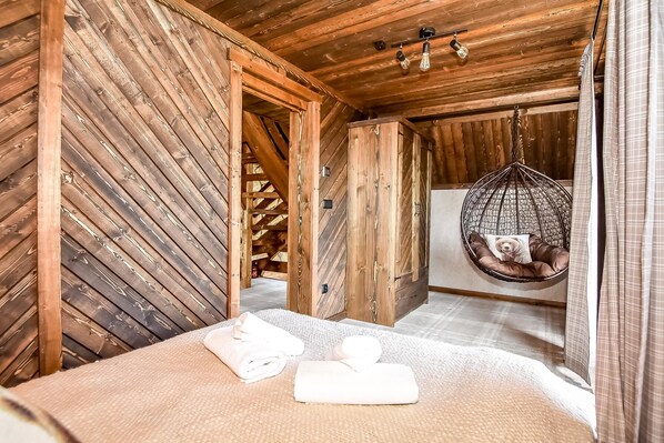 Domek 2 typu Deluxe z jacuzzi i widokiem na góry | مكواة/لوح كي وواي فاي مجانًا