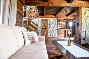 Domek 2 typu Deluxe z jacuzzi i widokiem na góry | غرفة المعيشة