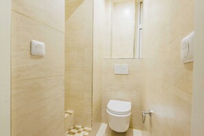 Apartment | Bathroom