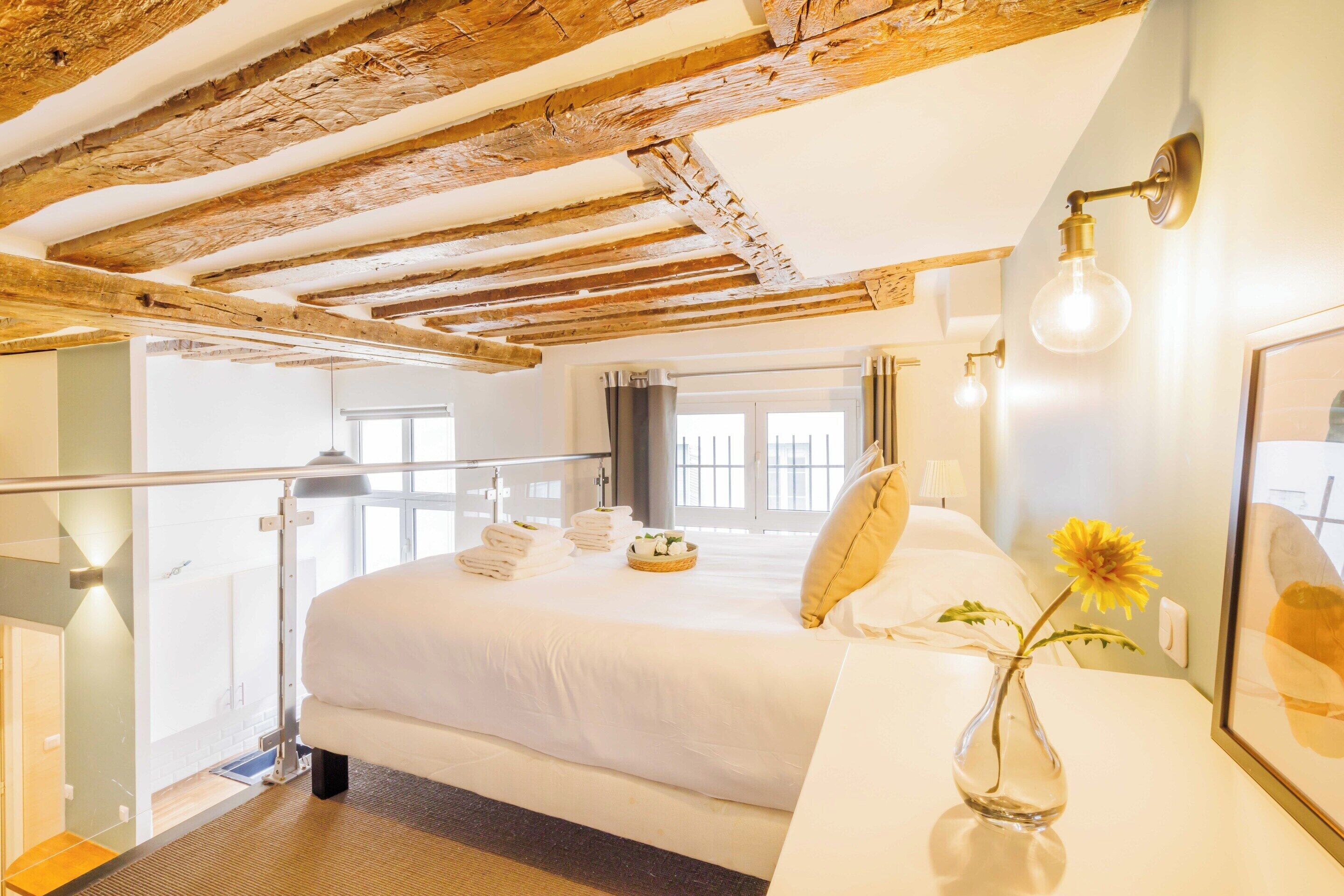 Lägenhet | 1 sovrum, arbetsyta för laptop, strykjärn/strykbräda och sängkläder