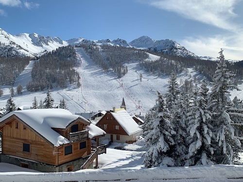 Ski Apartment in Montgenèvre, 4 pax, parking included