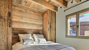 5 bedrooms, free WiFi - New chalet with jacuzzi and sauna (La Plagne)
