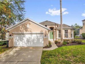 Exterior - Lovely 4 Bed Pool Home with Game Room-416CPB (Davenport)